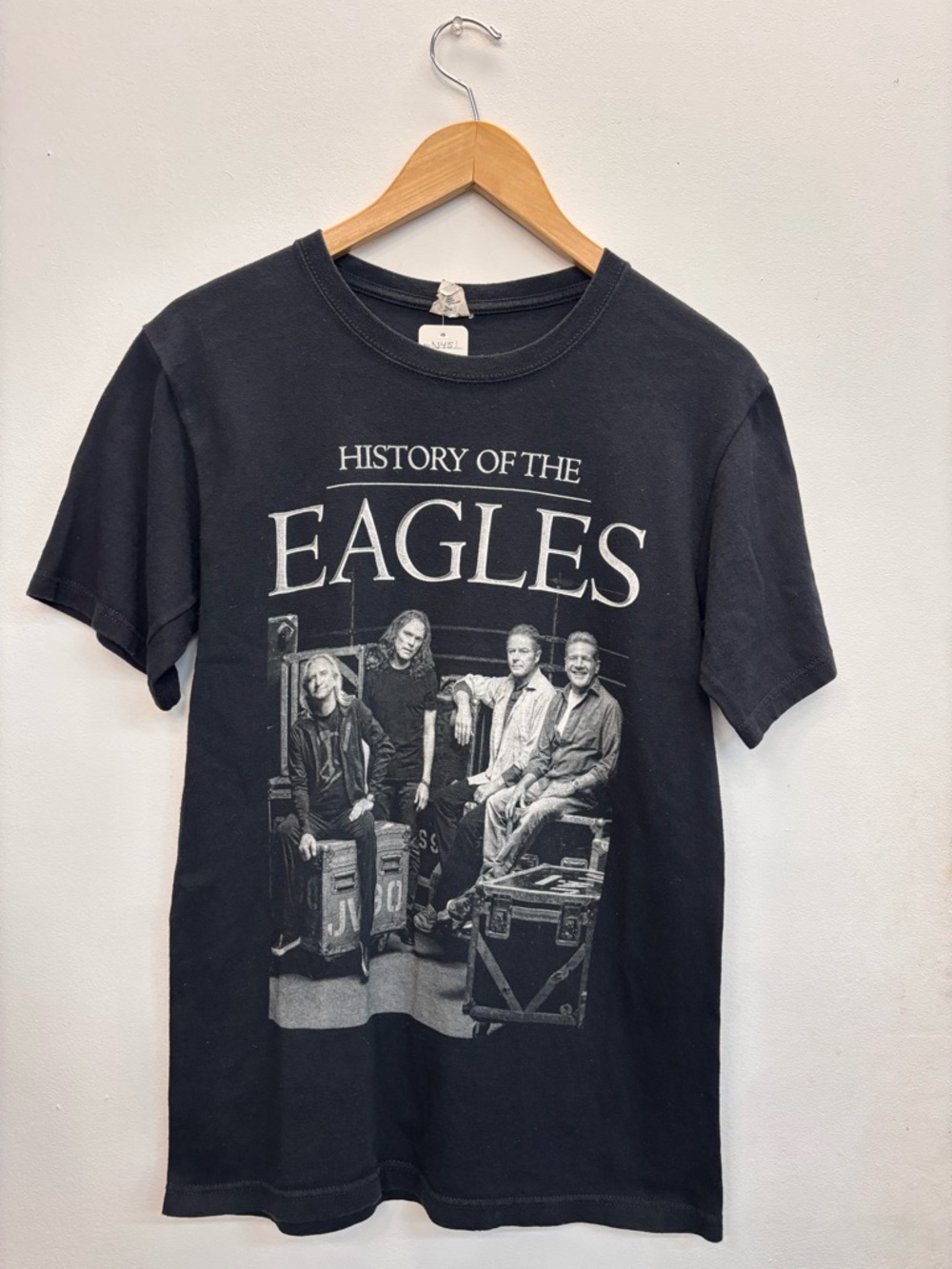 Eagles Tour 2013 Men’s Black Graphic T-shirt Band Tee Small